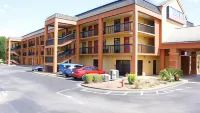 Home Town Inn & Suites Hotels in Crestview