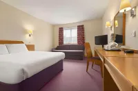 Days Inn by Wyndham Sevenoaks Clacket Lane Hotels in Edenbridge