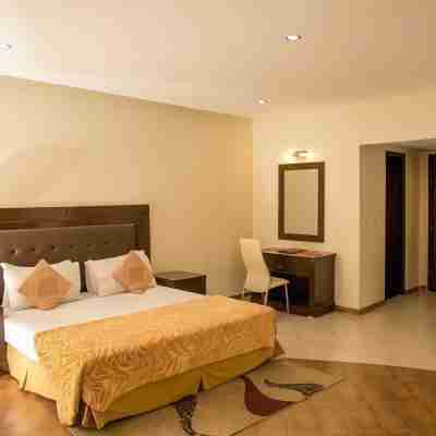 Grand Regency Rooms