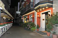 Hotel Moderno - Cavour 30Tre