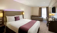 Premier Inn Portsmouth Havant South Hotels near Freddies