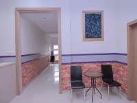 Super OYO Capital O 2018 Ring Road Guest House Syariah Hotels in Darul Imarah