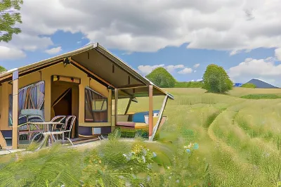 Terre d'Horizon Auvergne فنادق في لا بوربولی