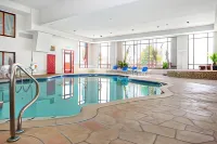 Holiday Inn Express & Suites OLATHE NORTH by IHG - Pools
