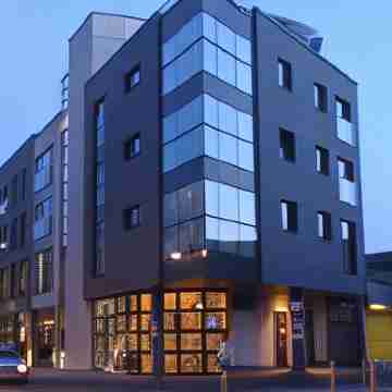 Liberty Wharf Apartments Hotel Exterior