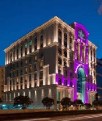 Warwick Doha Hotels near Omar bin Al-Khattab Mosque