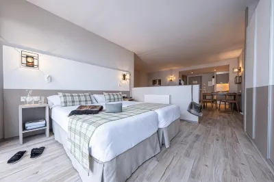 Apartamentos Caribou Hotel berhampiran Grandvalira Estació de Ski Grau Roig