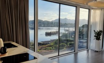 Namhae Sea Sky Caraville (Ocean View)