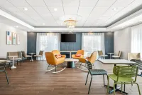 Spark by Hilton Hummelstown Hershey