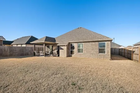 Park View Place: Central To All NWA