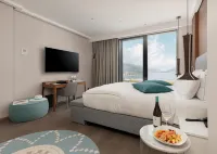 Monte Palm Beach
