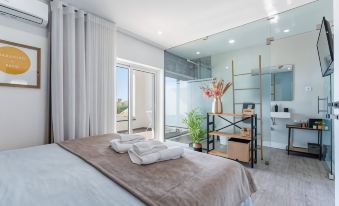 Malpique Heated Pool & Jacuzzi Guest House