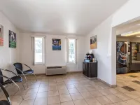 Travelodge by Wyndham Lansing Hotels in Waverly