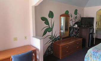 Travelers Inn and Suites Liberty