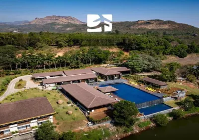 Oleander Farms, Karjat Hotel di Wavarle