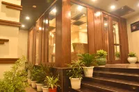 Hotel Abhinav International - parcheggio