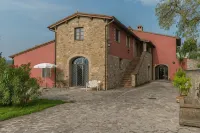 Agriturismo le Case Rosse di Montebuono Hotels near Comma Srl