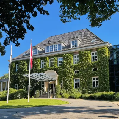 Romantik Hotel Kieler Kaufmann Отели рядом с достопримечательностью «Причал Остзеекай»