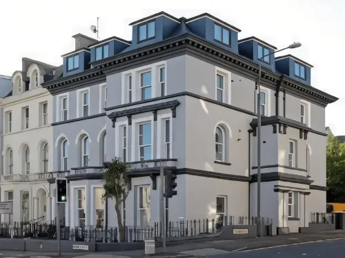 Austens Apartments