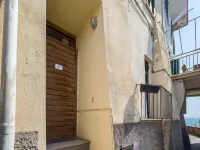Il Baluardo Sea View Apartment on the Cliff Hotels in Manarola