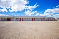 Holiday Motel by OYO Lordsburg I-10 Hotels near Lordsburg-Hidalgo County Museum