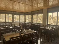 Petra Sky Hotel - Kitchens