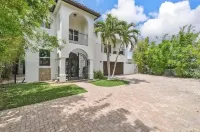 Maison Duffailly Hotel in zona Laguna Bay Nursery Inc