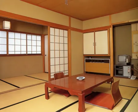 Shosenkaku Koyokan Отели в г. уезд Минамицугару