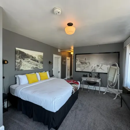 Hood River Hotel
