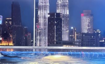 The Colony/Luxe by Infinitum
