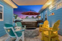 Charming Home with Hot Tub and Enclosed Florida Room - Cozy Retreat Hotels in Upper Grand Lagoon