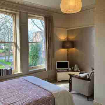 OYO Cornerstone Manor Hotel Rooms