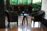 Bonito Chinos Hotel