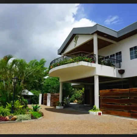 Jacana Amazon Wellness Resort