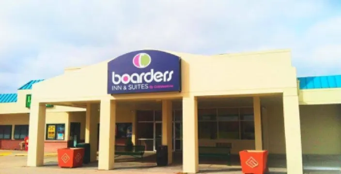 Travelodge by Wyndham Lincoln Northeast