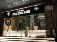 Warwick Palm Beach Hotel Hotels near Zaitunay Bay