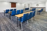Holiday Inn Express & Suites Chicago-Algonquin Hotel a Crystal Lake