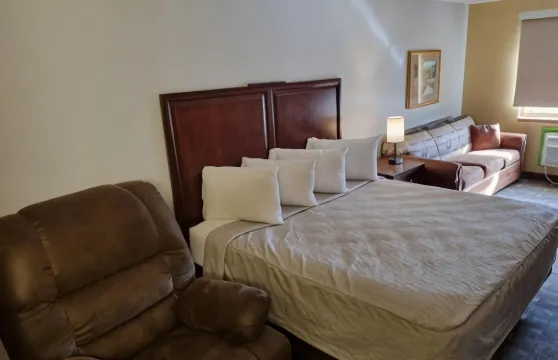 總督酒店（Governors Inn a Travelodge by Wyndham）