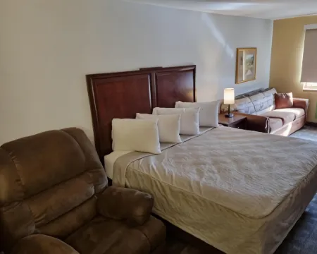 Governors Inn a Travelodge by Wyndham Hotels in Pierre