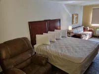 Governors Inn a Travelodge by Wyndham Hotels in Pierre