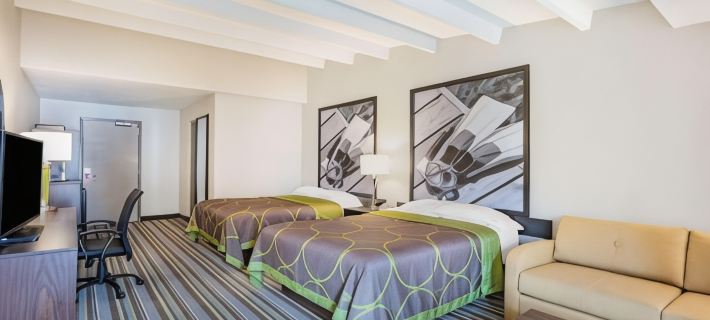 Super 8 by Wyndham Melbourne Các khách sạn ở Melbourne
