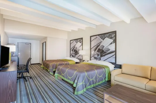 슈퍼 8 바이 윈덤 멜버른