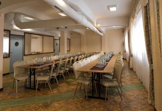 5. 마이에브스키 호..