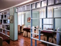 Salut Hotel - 3-Star