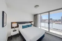 Adina Apartment Hotel Wollongong - Kitchens