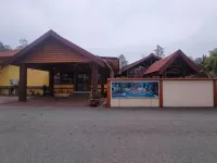 Seri Indah Resort Ξενοδοχεία στην πόλη Batu Buruk