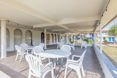 Motel 6 Spring Hill, FL - Weeki Wachee