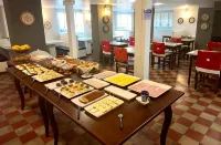 Hotel Hermann - Desayuno