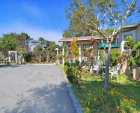 バイド エー ウィー イン ジュエル・パーク周辺のホテル