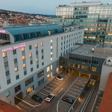 Hotel Saffron Отели рядом с достопримечательностью «район Братислава I»